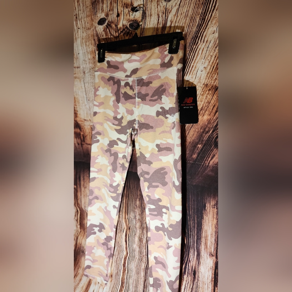 Kids Camouflage New Balance Leggings - Picture 2 of 5